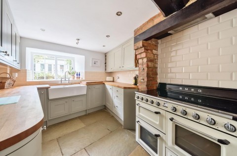 Click the photo for more details of Main Road, Crick, Northampton, NN6