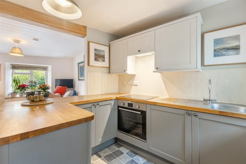 Click the photo for more details of Duncombe Street, Kingsbridge
