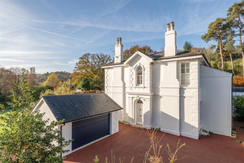 Click the photo for more details of Lustleigh, Newton Abbot