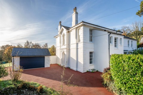 Click the photo for more details of Lustleigh, Newton Abbot