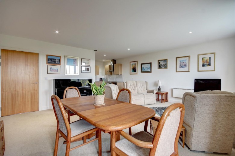Click the photo for more details of Avon House, Welland Place, Market Harborough