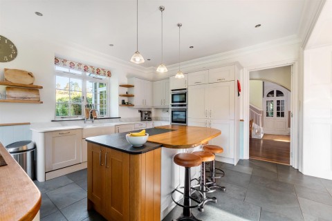 Click the photo for more details of Feniton, Honiton