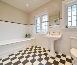 Images for Pyles Thorne Road, Wellington