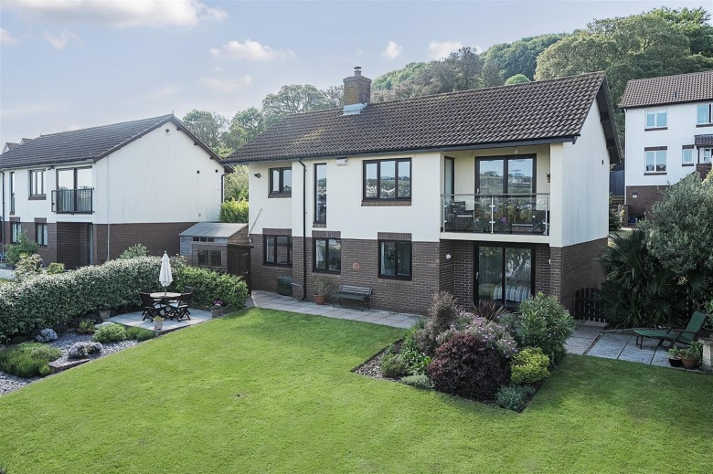 Click the photo for more details of Oak Tree Grove, Shaldon, Teignmouth