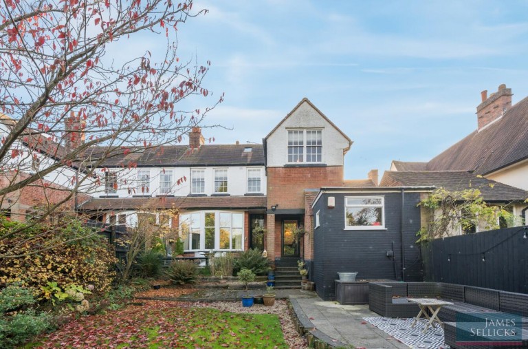 Images for Meadowcourt Road, Oadby, Leicestershire