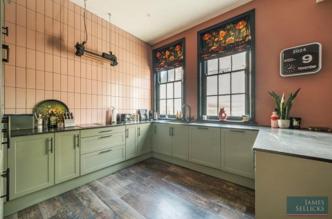 Click the photo for more details of Meadowcourt Road, Oadby, Leicestershire