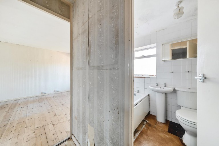 Images for Popes Lane, Rockwell Green, Wellington