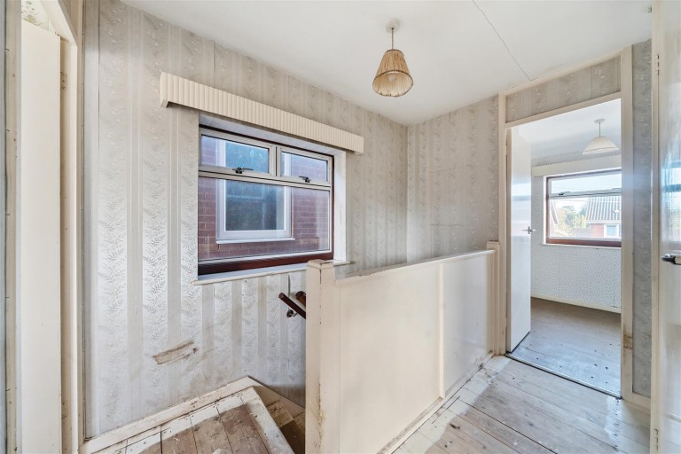 Images for Popes Lane, Rockwell Green, Wellington