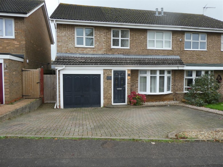 Click the photo for more details of Chatsworth Drive, Banbury