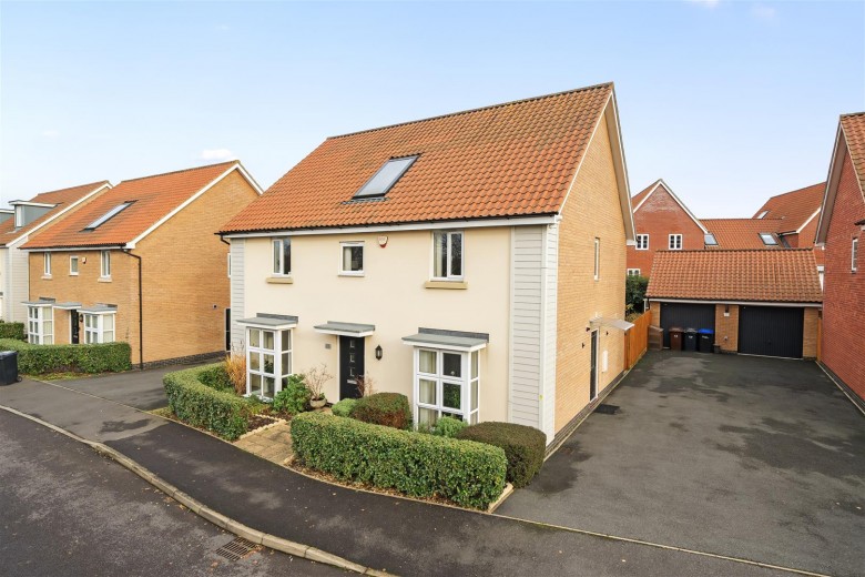 Click the photo for more details of Towpath Avenue, Northampton, NN4