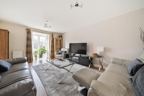 Click the photo for more details of Towpath Avenue, Northampton, NN4