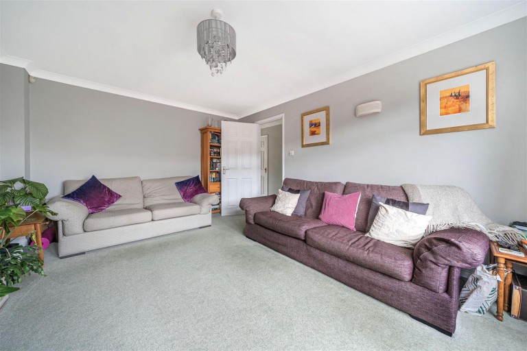 Images for Calvert Close, Greens Norton, NN12