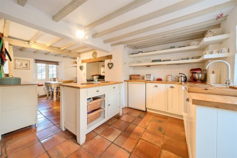 Click the photo for more details of Lower Street, Pury End, NN12