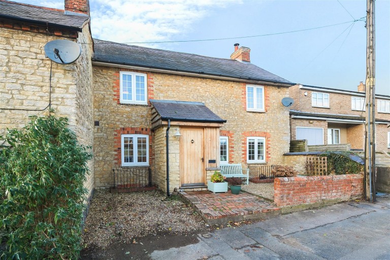 Images for Lower Street, Pury End, NN12