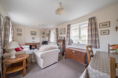 Click the photo for more details of 3A Crock Lane, Bridport