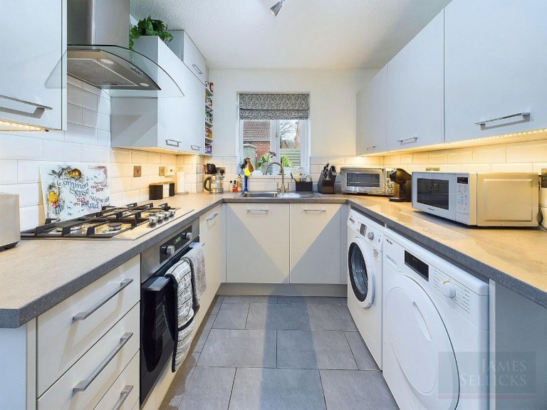 Images for Ellwood Close, Leicester