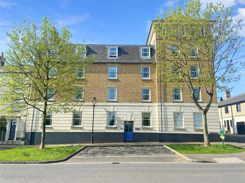 Click the photo for more details of Peverell Avenue East, Poundbury, Dorchester