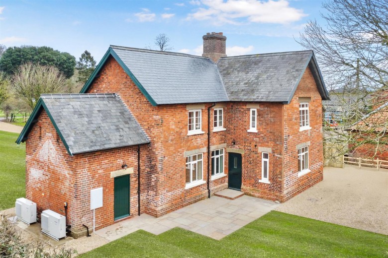 Click the photo for more details of Stone Lane, Haddington, Lincoln