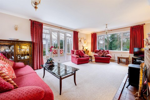 Click the photo for more details of Hamilton Drive, Swadlincote, DE11