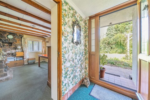 Click the photo for more details of Broadclyst, Exeter