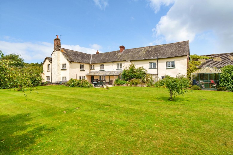 Click the photo for more details of Broadclyst, Exeter