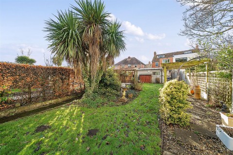 Click the photo for more details of Hillgrove Avenue, Yeovil