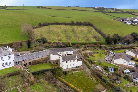 Click the photo for more details of Instow, Bideford