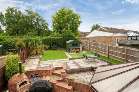 Click the photo for more details of Peckleton Lane, Desford, Leicester