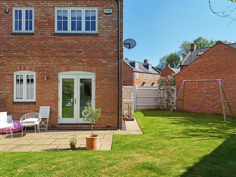 Images for Crown Close, Great Glen, Leicestershire