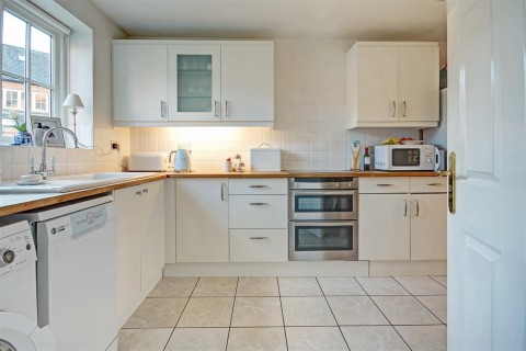 Click the photo for more details of Crown Close, Great Glen, Leicestershire