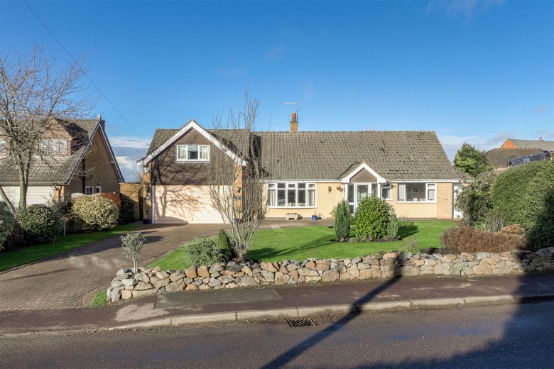 Click the photo for more details of Main Street, Carlton, CV13