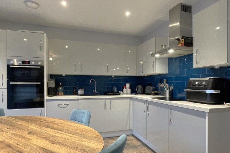 Images for Gamlin Close, Wellington