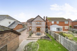 Images for Buttercup Lane, Blandford Forum