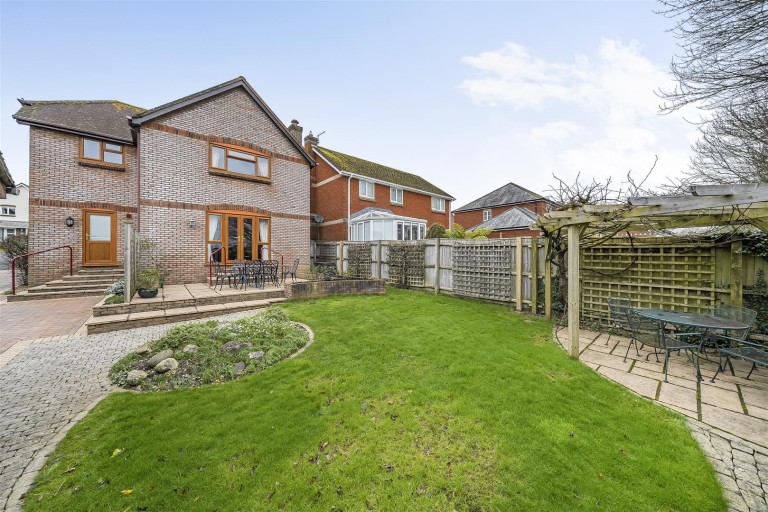 Images for Buttercup Lane, Blandford Forum