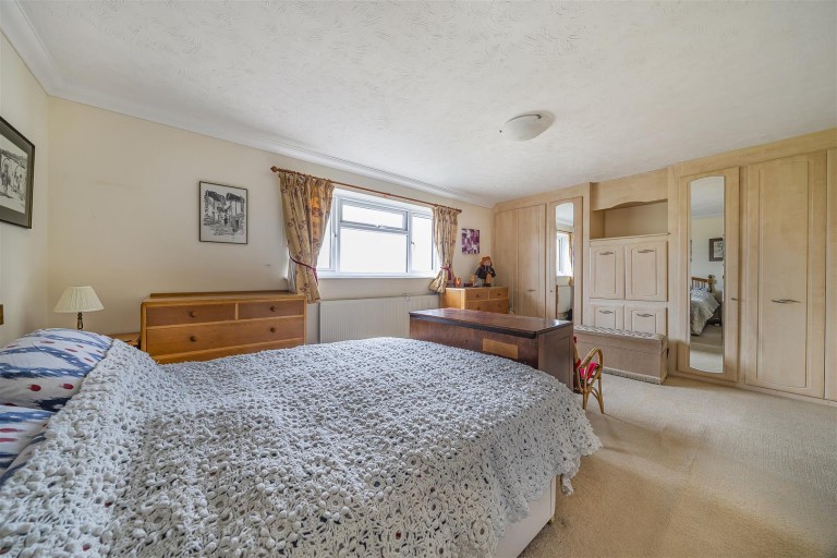 Images for Buttercup Lane, Blandford Forum