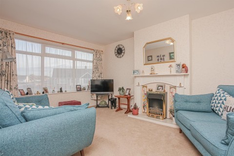 Click the photo for more details of Jaynes Close, Banbury