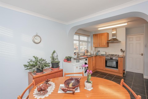 Click the photo for more details of Jaynes Close, Banbury