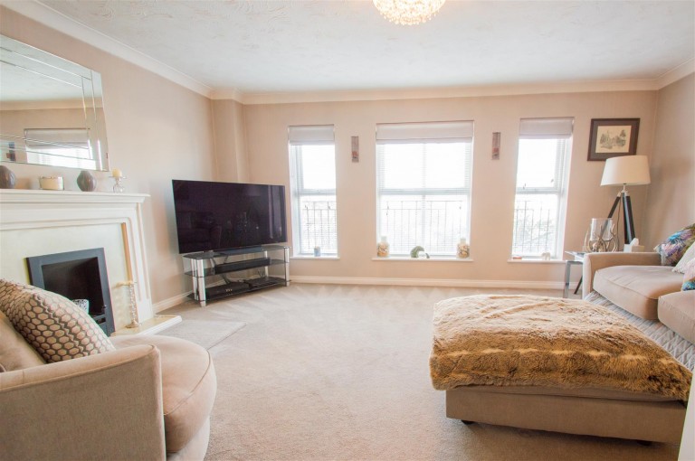 Images for Howard Close, Haverhill