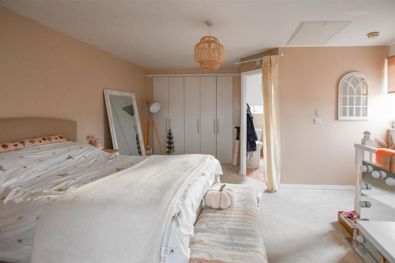 Images for Fennel Drive, Red Lodge