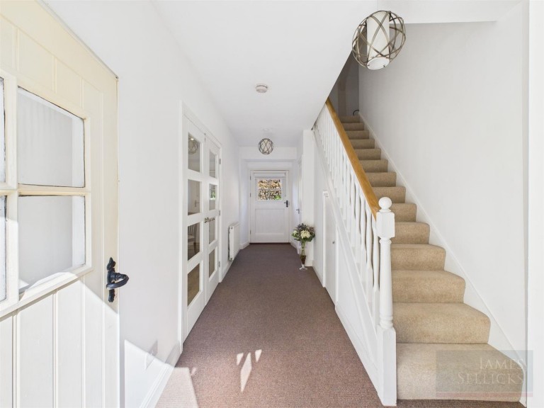 Images for Primrose Cottage, Hunting Lodge Mews, Cottingham, Market Harborough