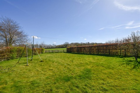 Click the photo for more details of Middle Green, Higham