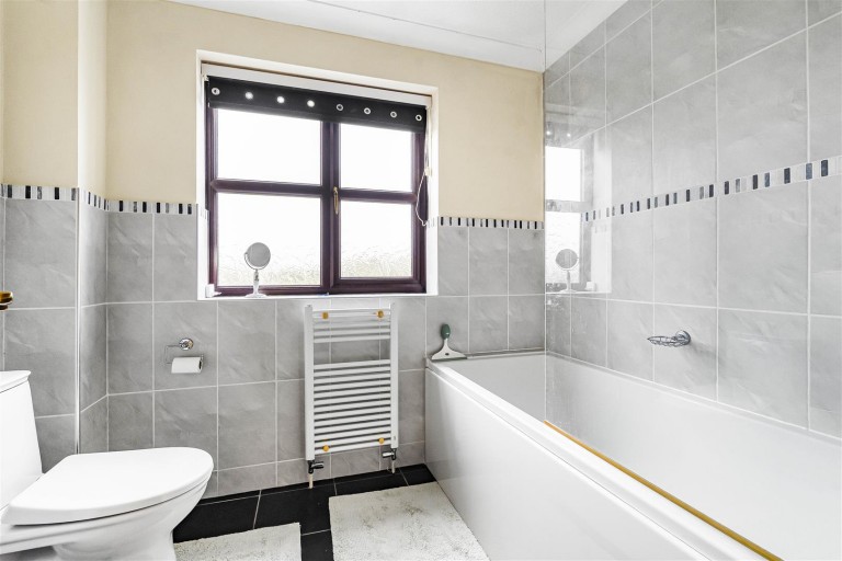 Images for Middle Green, Higham
