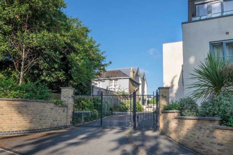 Images for Cowes, Isle Of Wight