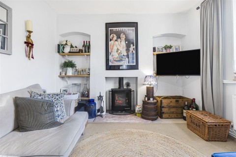 Click the photo for more details of Hill Road, Watlington