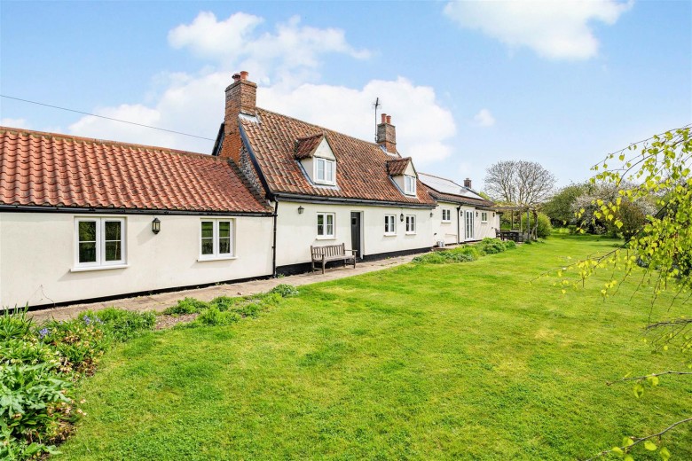 Click the photo for more details of Cross Green, Dullingham