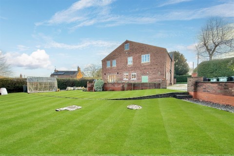 Click the photo for more details of Kirkby Underwood Road, Aslackby