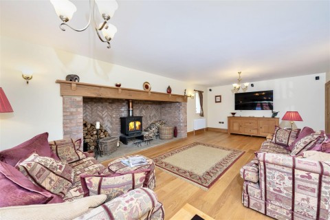 Click the photo for more details of Kirkby Underwood Road, Aslackby