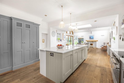 Click the photo for more details of Oakley Court, Wallingford