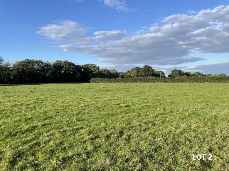 Click the photo for more details of Clyst St Mary, Exeter