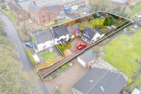 Click the photo for more details of Moira Road, Overseal, DE12